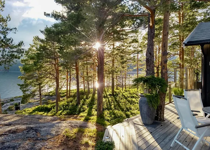 Feriehus With A Fantastic Location By Nisser *